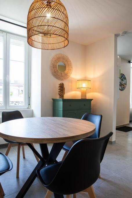 Appartement Cosy Pres Du Centre Ville Château-Gontier 외부 사진